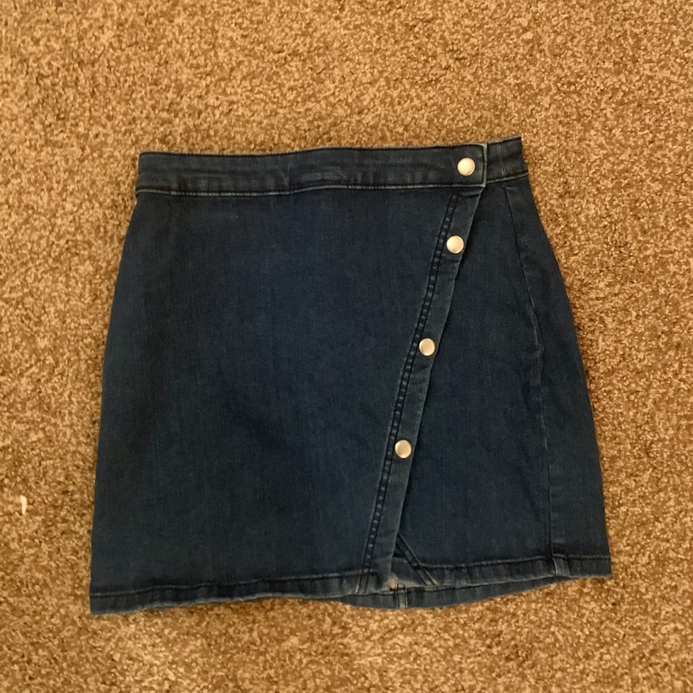 Free people size 8 wrap around denim skirt